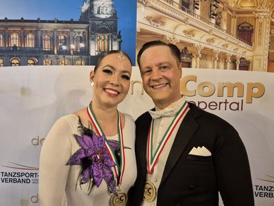 Dance Comp 2025 mit super Ergebnissen unserer Paare Dance Comp 2025 mit super Ergebnissen unserer Paare