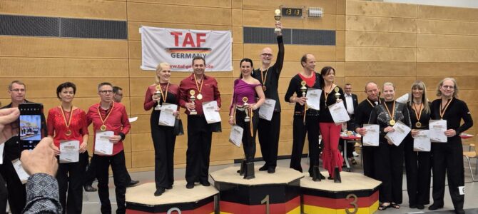 DM-Gold und Platz 1 Rangliste im Discofox